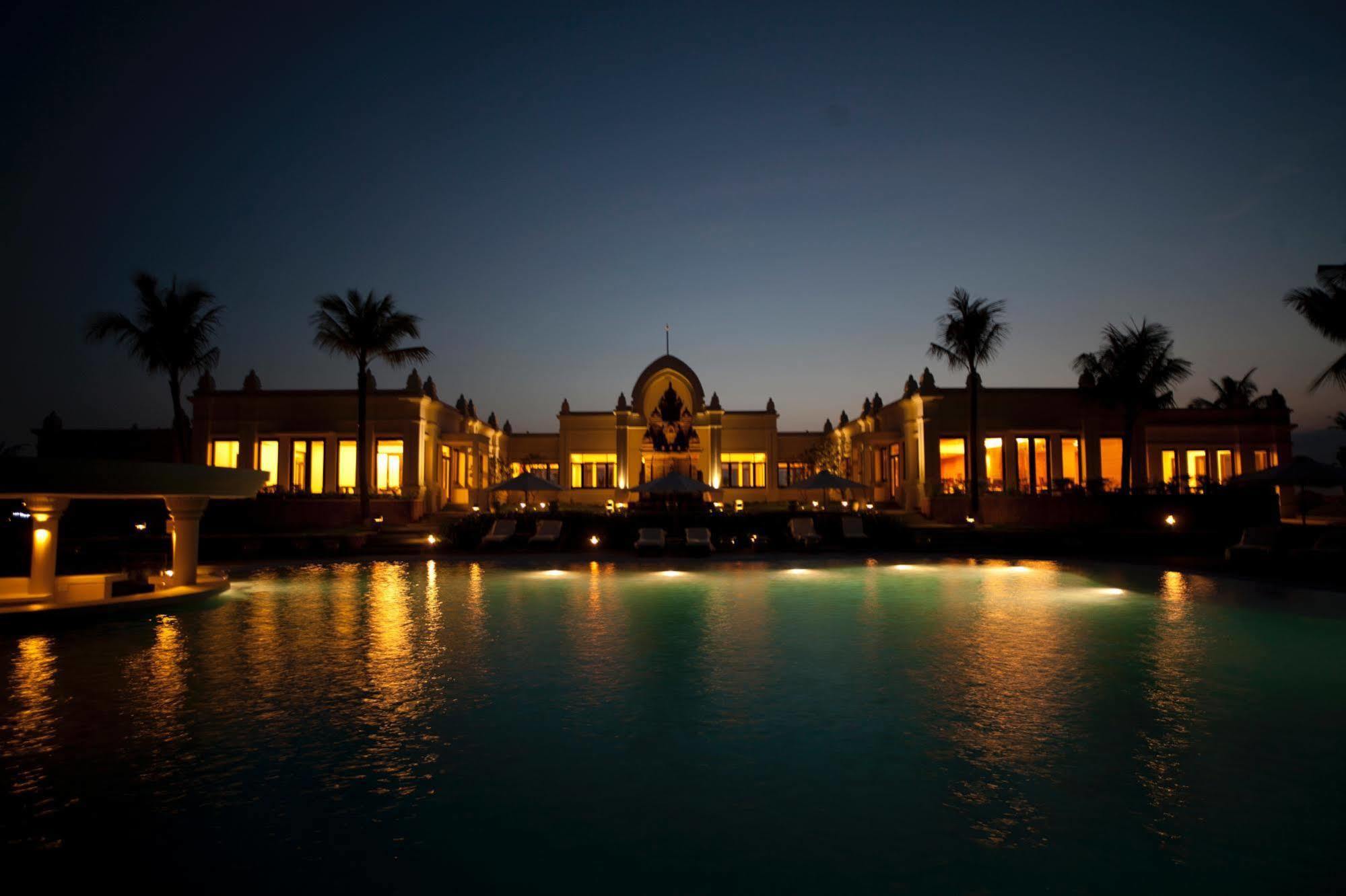 Pulchra Resort Danang Esterno foto